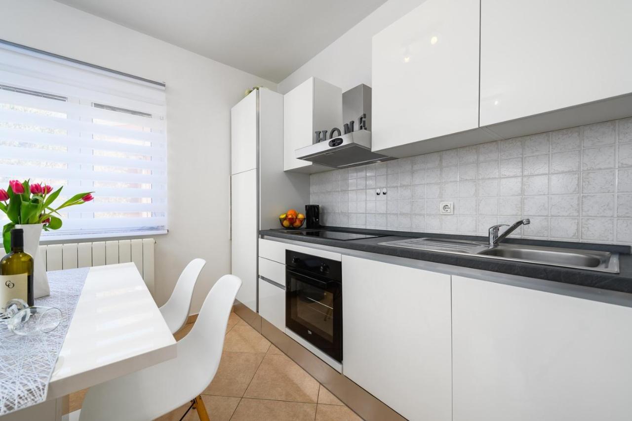 Bozica House With Apartments Murine Buitenkant foto