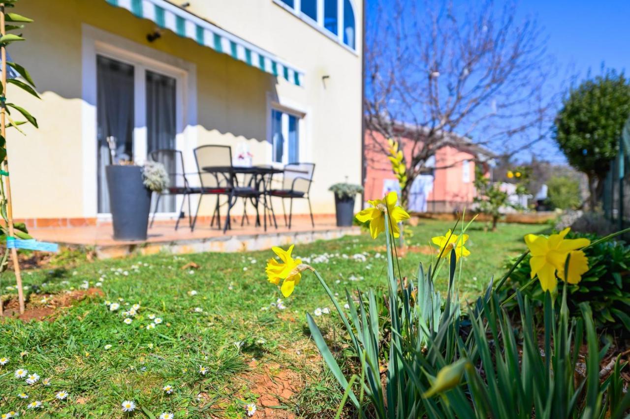 Bozica House With Apartments Murine Buitenkant foto